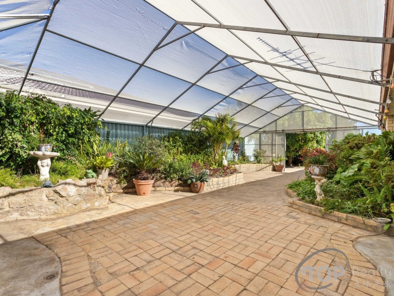 1 Tippett Ct, Willetton WA 6155