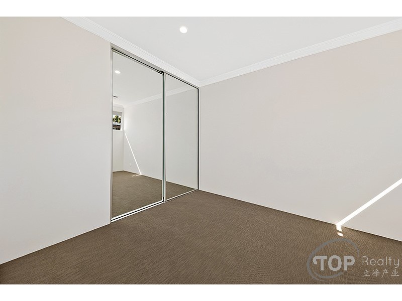 78E Arkwell St, Willagee WA 6156