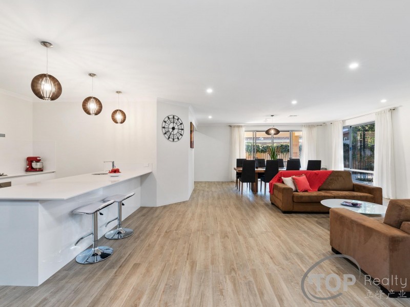 15 Gransmoor Way, Willetton WA 6155