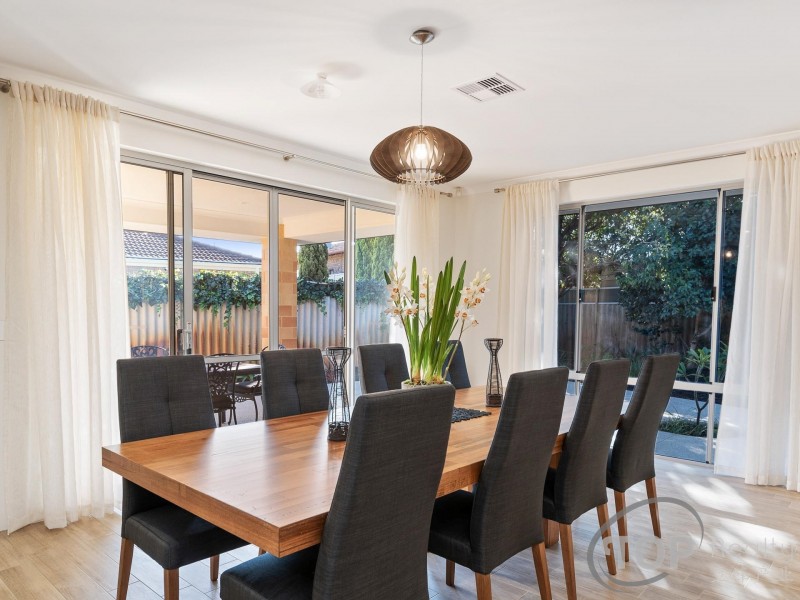 15 Gransmoor Way, Willetton WA 6155