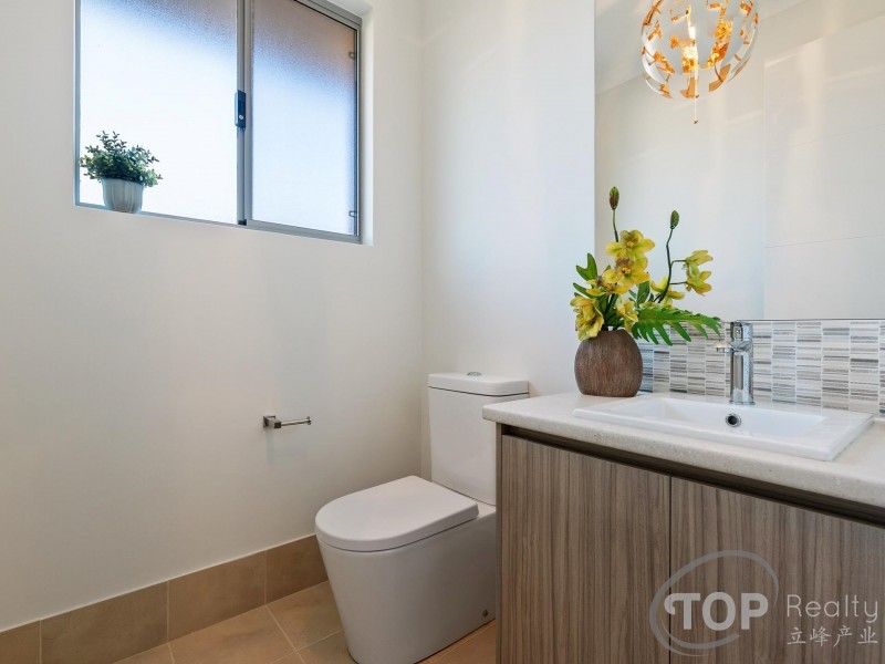 15 Gransmoor Way, Willetton WA 6155