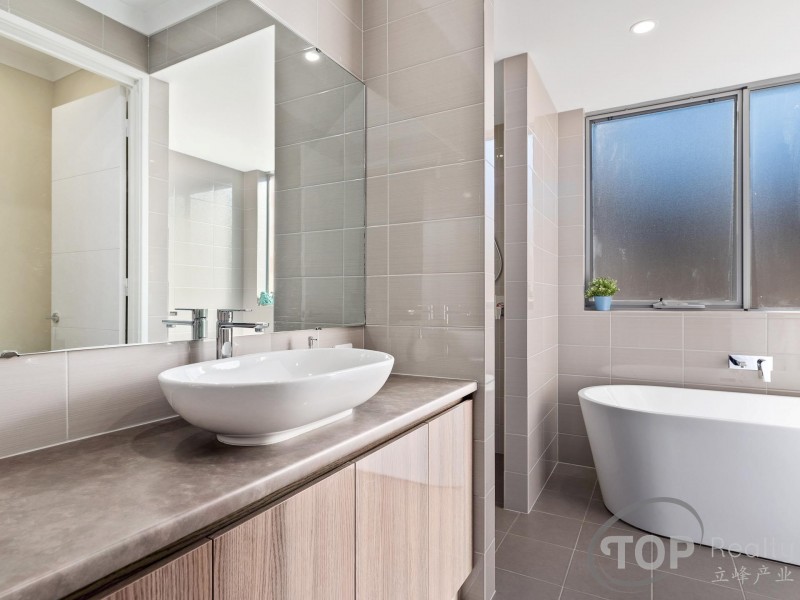 15 Gransmoor Way, Willetton WA 6155