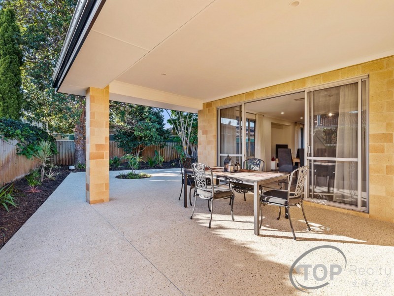 15 Gransmoor Way, Willetton WA 6155