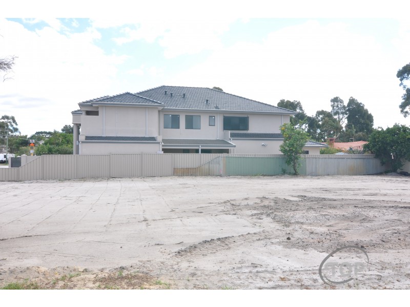 32 Pinetree Gully Rd, Willetton WA 6155