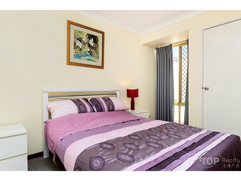 5 Greenlea Rise, Leeming WA 6149