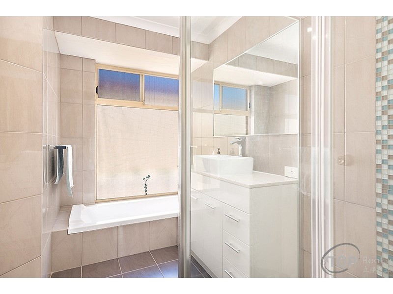 5 Greenlea Rise, Leeming WA 6149