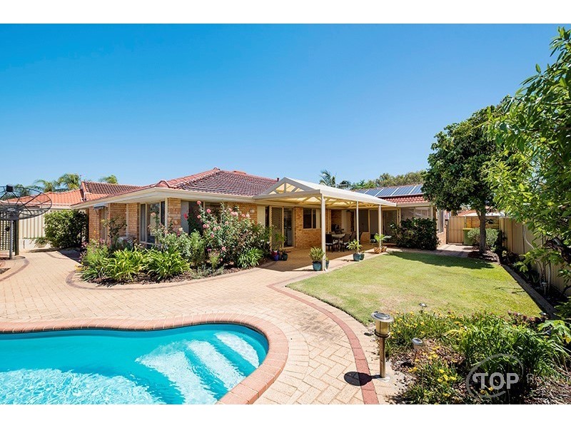 5 Greenlea Rise, Leeming WA 6149