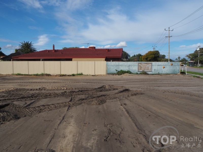 79 Meadowbrook Dr, Parkwood WA 6147