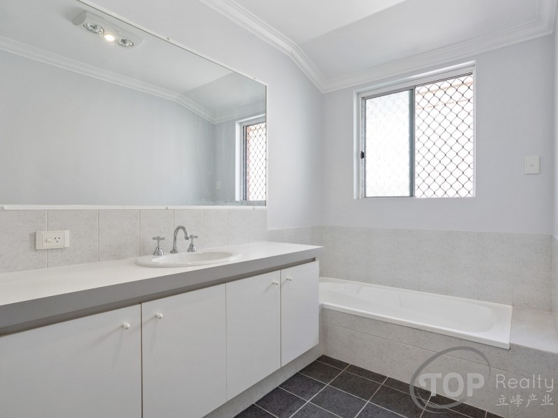 5 Centaur Street, Riverton WA 6148