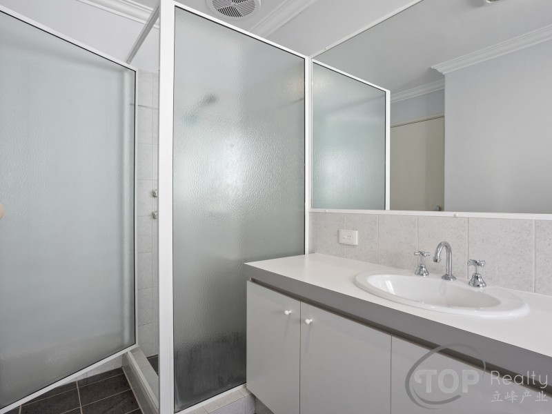 5 Centaur Street, Riverton WA 6148