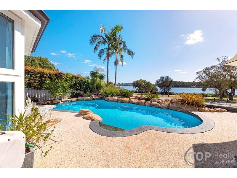 97 Riverton Dr W, Rossmoyne WA 6148