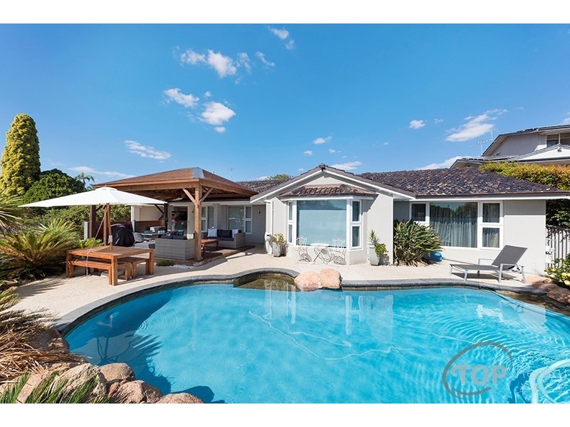 97 Riverton Dr W, Rossmoyne WA 6148