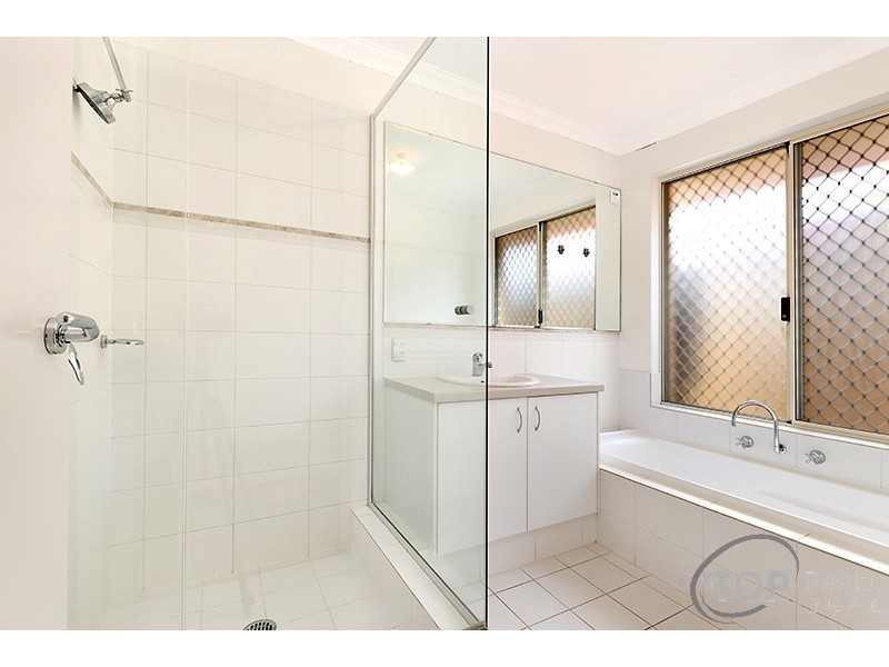 89 Waterfoot Loop, Canning Vale WA 6155