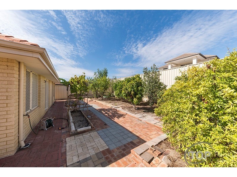 89 Waterfoot Loop, Canning Vale WA 6155