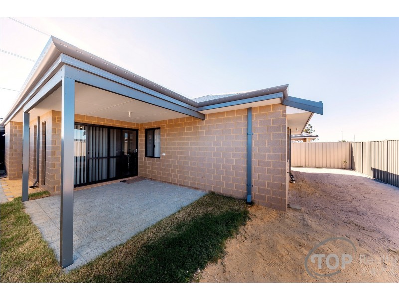 24 Fogarty Loop, Piara Waters WA 6112