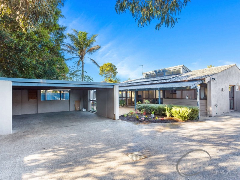 15 Laughton Way, Leeming WA 6149