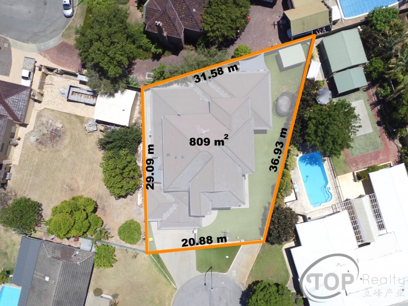 15 Creekview Cl, Rossmoyne WA 6148