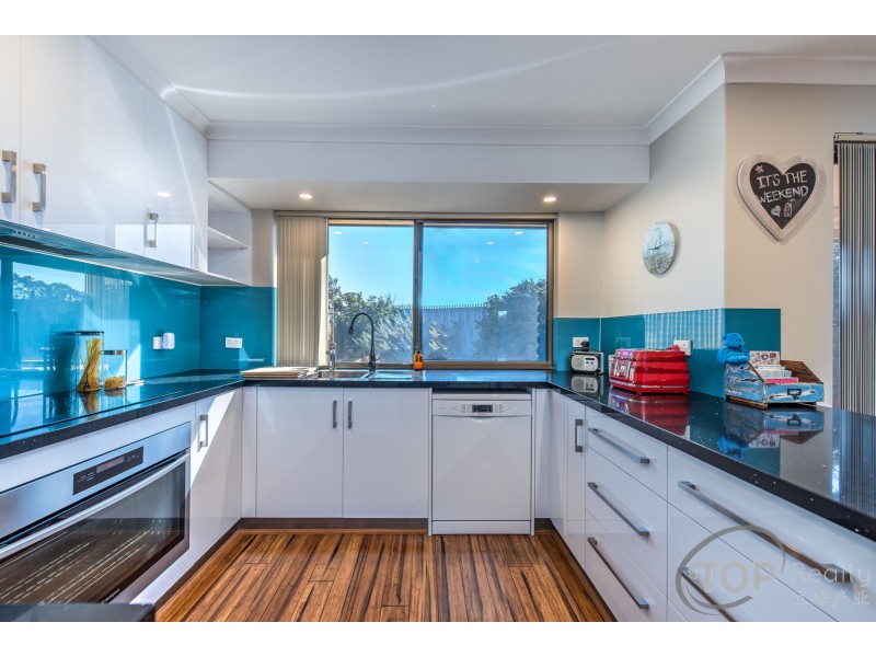 15B Jasmine Loop, Willetton WA 6155