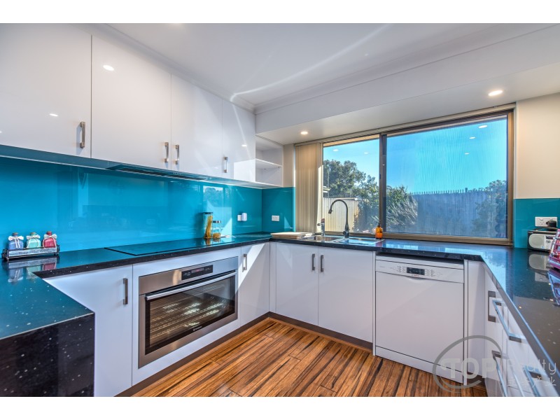 15B Jasmine Loop, Willetton WA 6155