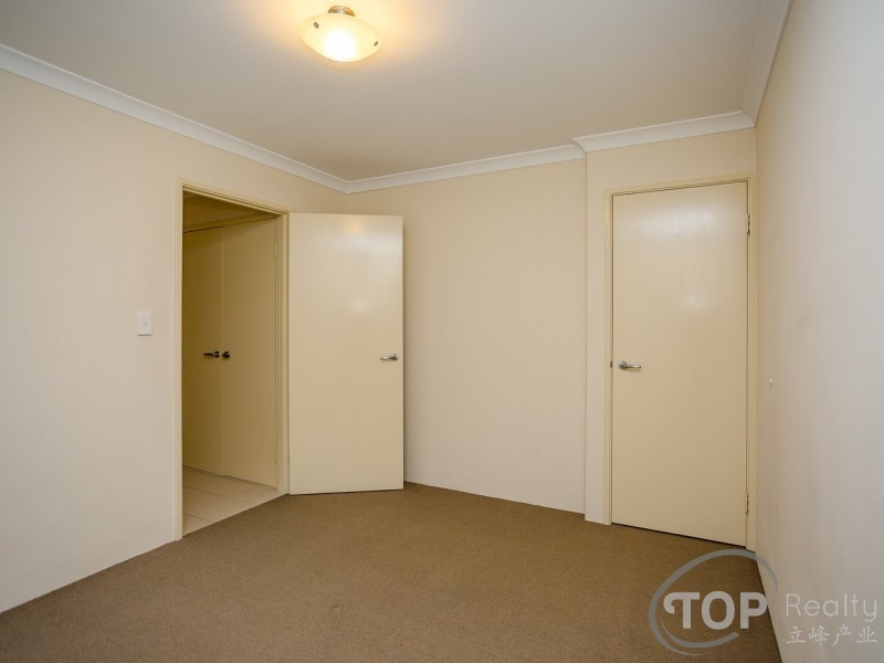 11/26 Churchill Green, Canning Vale WA 6155