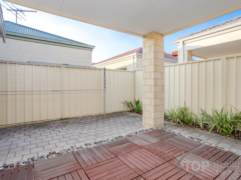 11/26 Churchill Green, Canning Vale WA 6155