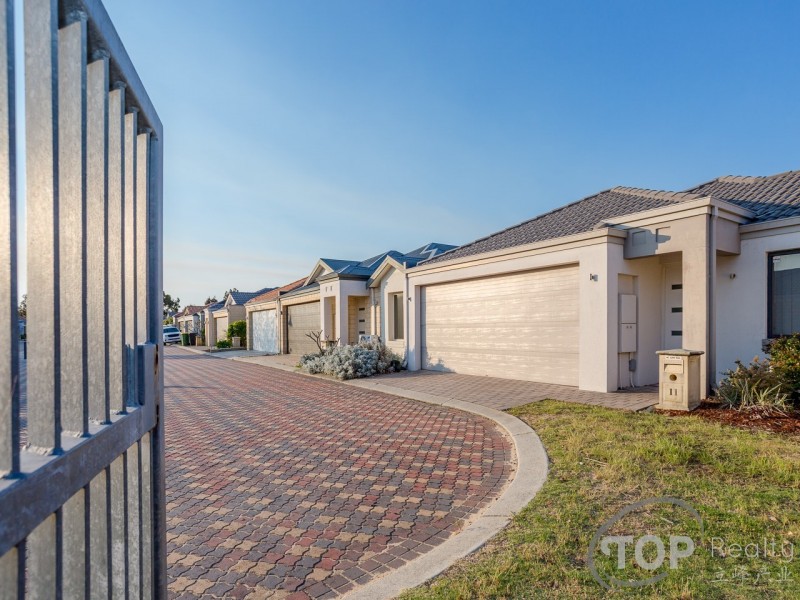11/26 Churchill Green, Canning Vale WA 6155