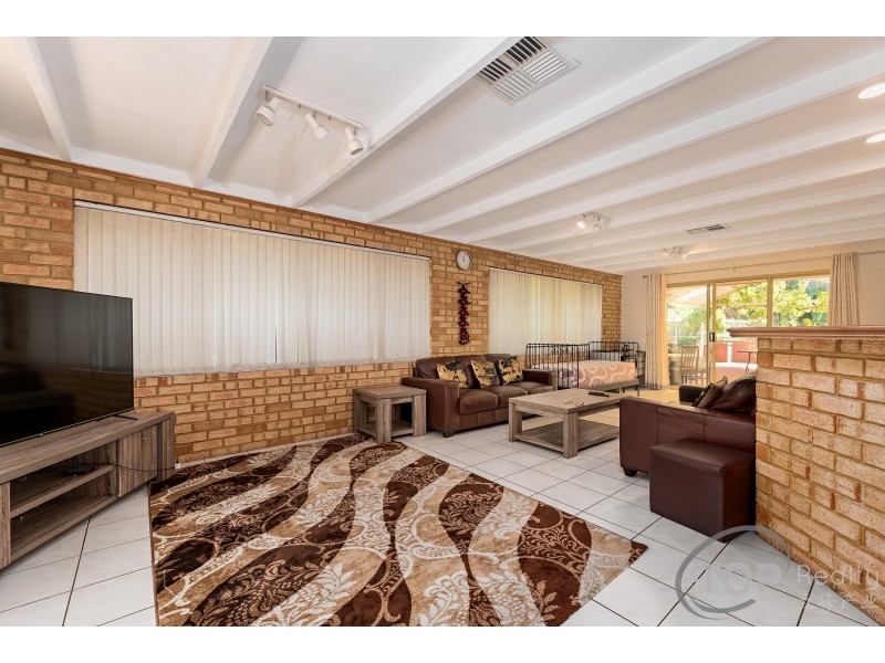 10 Albatross Pass, Willetton WA 6155