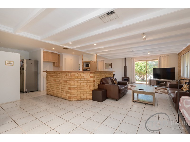 10 Albatross Pass, Willetton WA 6155