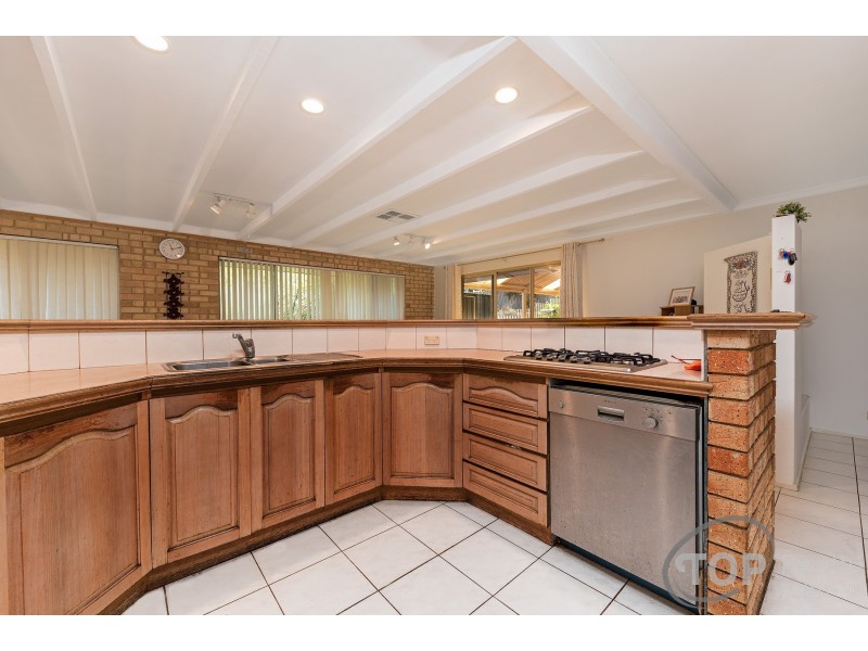 10 Albatross Pass, Willetton WA 6155