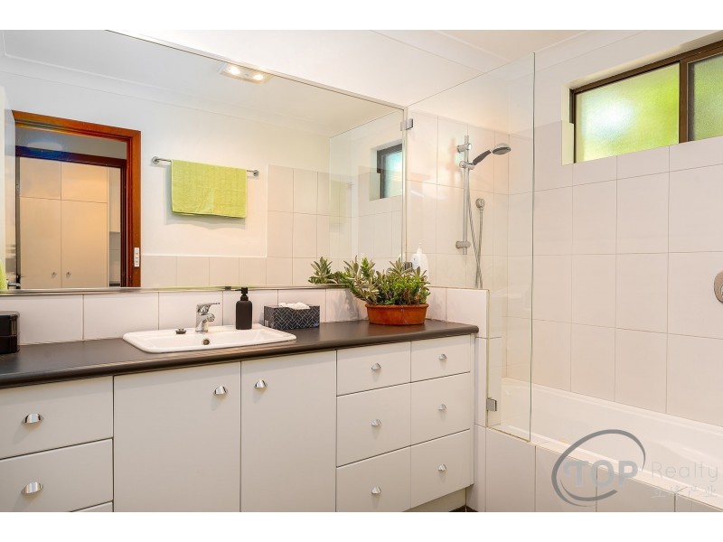 32 Cotton Crescent, Bull Creek WA 6149