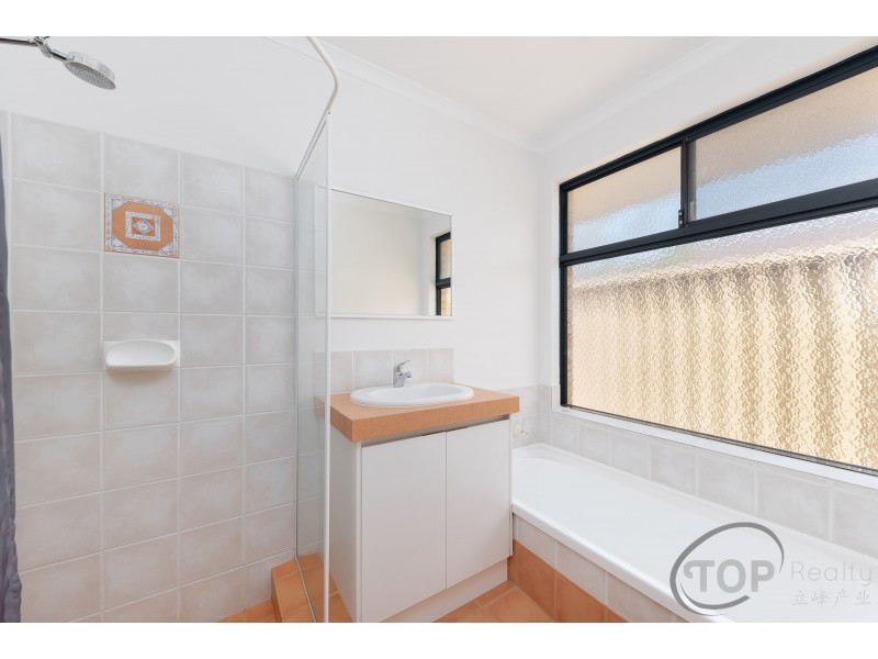 10 Seddon Way, Canning Vale WA 6155
