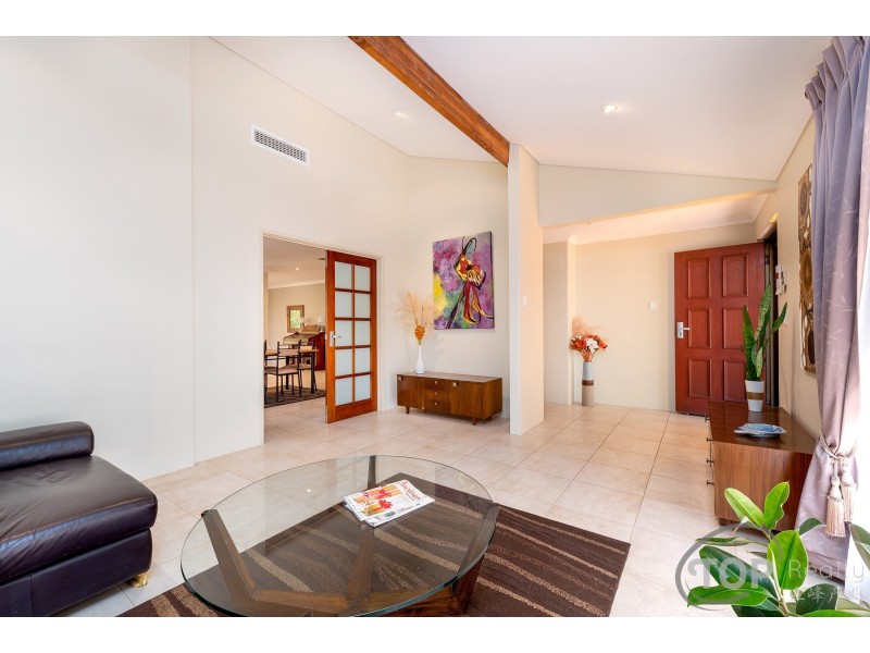 10 Saffron Court, Riverton WA 6148