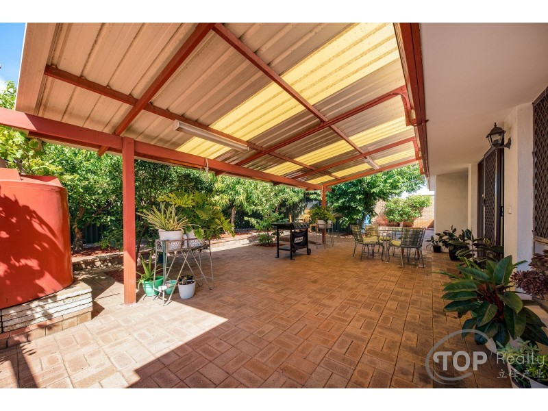 10 Saffron Court, Riverton WA 6148