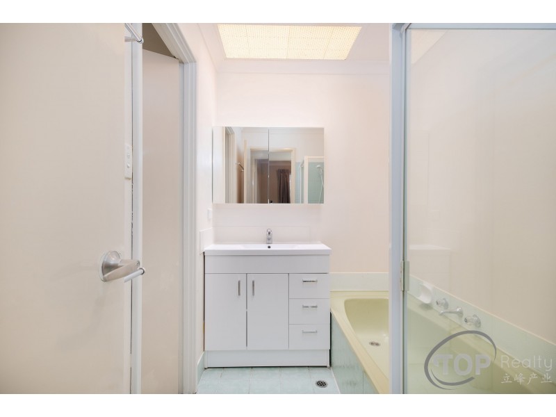 33 Begonia Close, Ferndale WA 6148