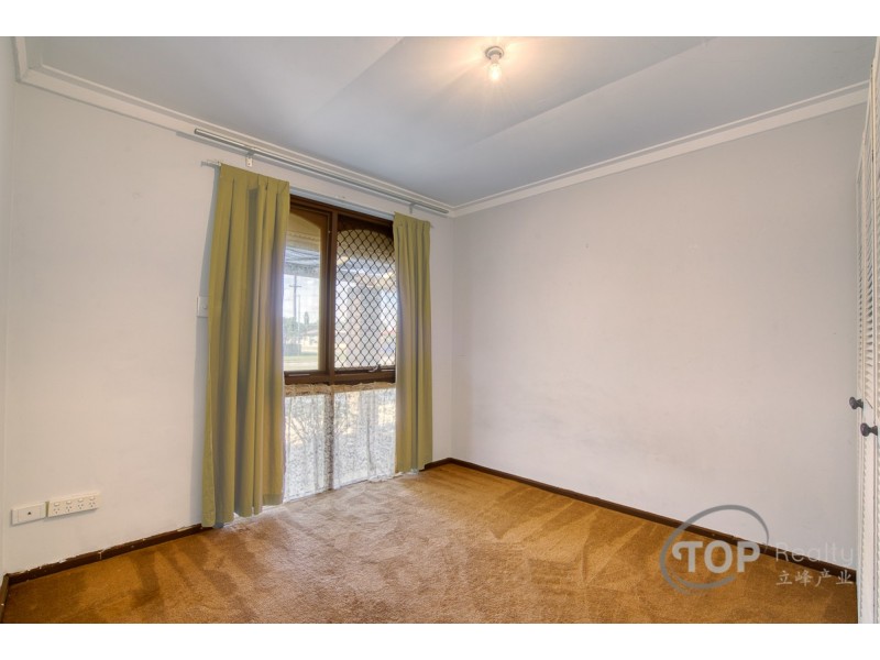 2 Romney Way, Parkwood WA 6147