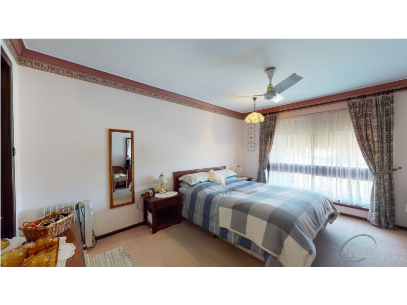 17 Mirrelia Way, Riverton WA 6148