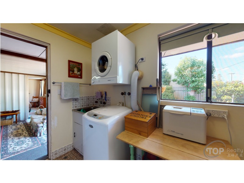 17 Mirrelia Way, Riverton WA 6148