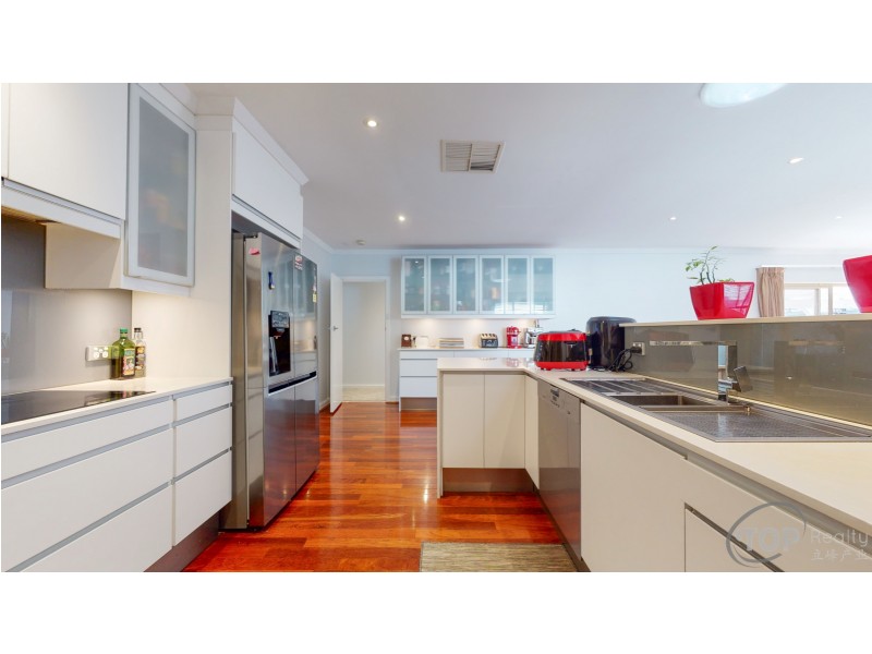 70 Modillion Avenue South, Riverton WA 6148