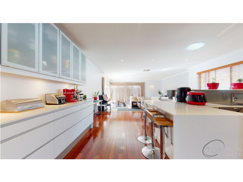 70 Modillion Avenue South, Riverton WA 6148