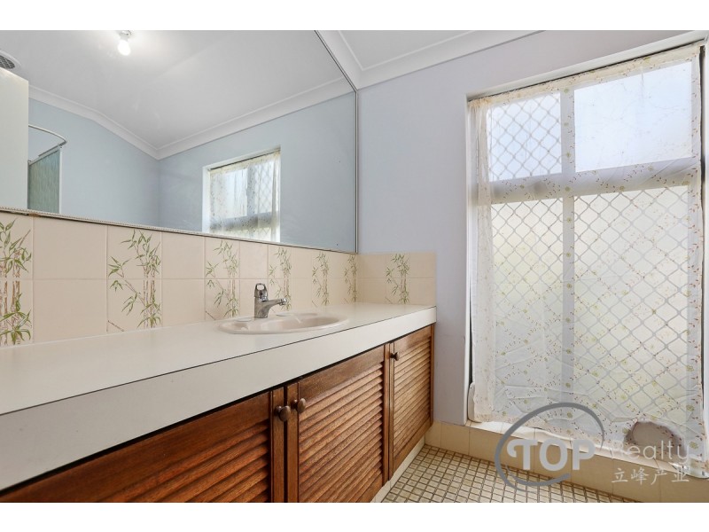 17 Riding Way, Bull Creek WA 6149