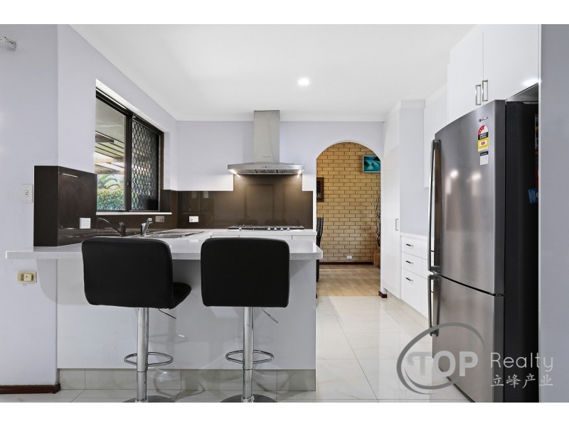 17 Riding Way, Bull Creek WA 6149