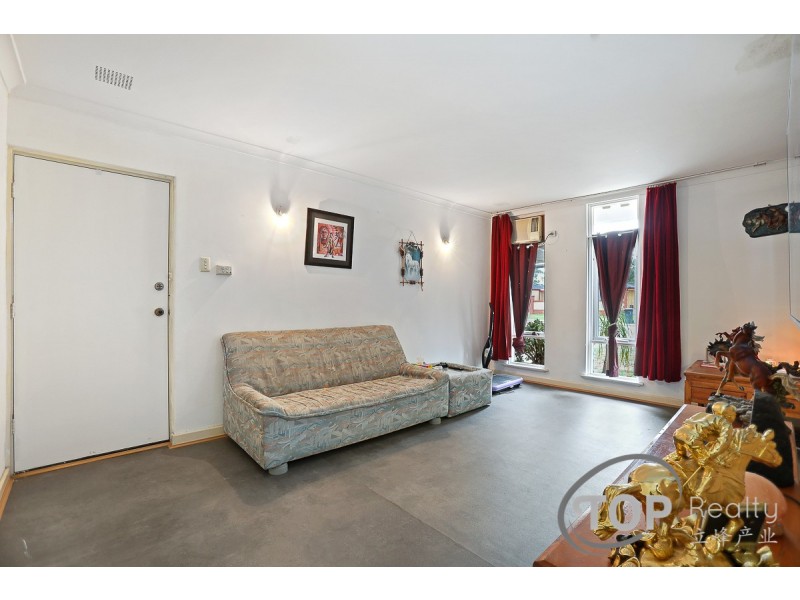 21 Orlestone Street, Gosnells WA 6110