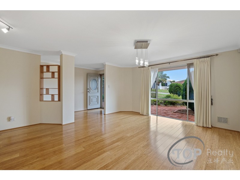 11 Hawker Close, Kardinya WA 6163