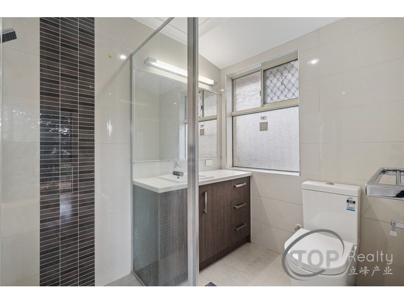 11 Hawker Close, Kardinya WA 6163