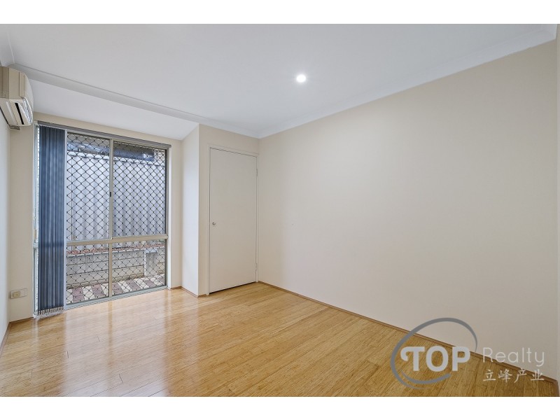 11 Hawker Close, Kardinya WA 6163