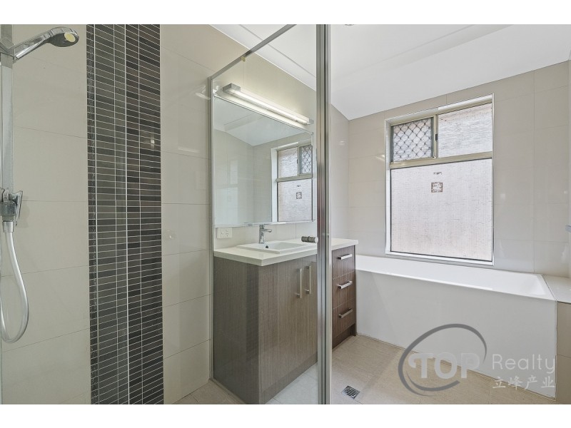 11 Hawker Close, Kardinya WA 6163