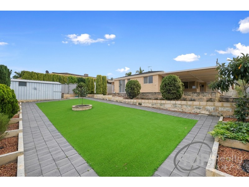 11 Hawker Close, Kardinya WA 6163