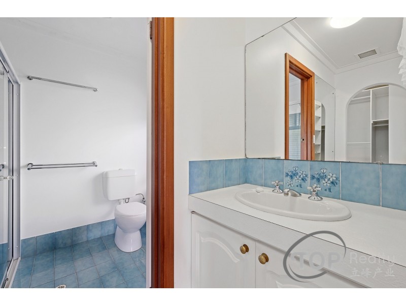 17 Silky Oak Lane, Willetton WA 6155