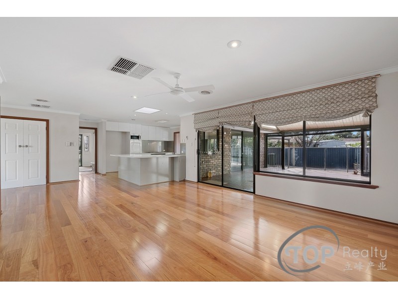 17 Silky Oak Lane, Willetton WA 6155