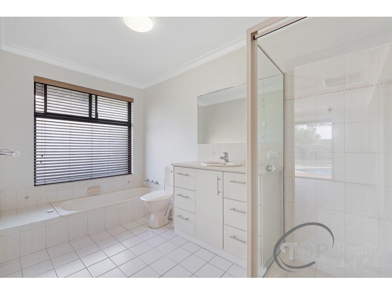 17 Silky Oak Lane, Willetton WA 6155